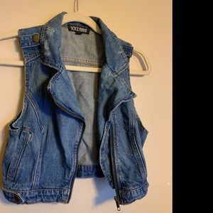 Forever 21 Distressed Cropped Sleeveless Jean Vest